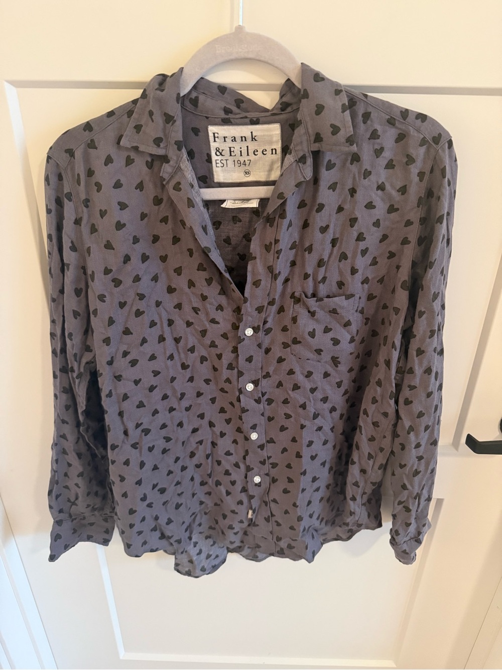 Frank & Eileen Eileen Gray Black Heart Print Button Front Shirt XS 100% Modal